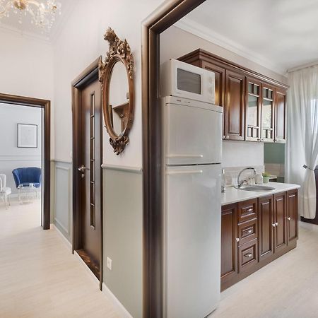 Moonlight Central Apartments Орадя Экстерьер фото
