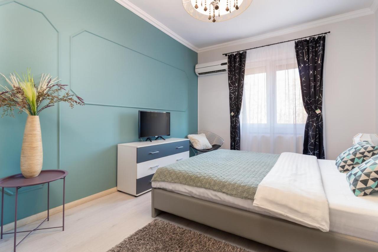 Moonlight Central Apartments Орадя Экстерьер фото
