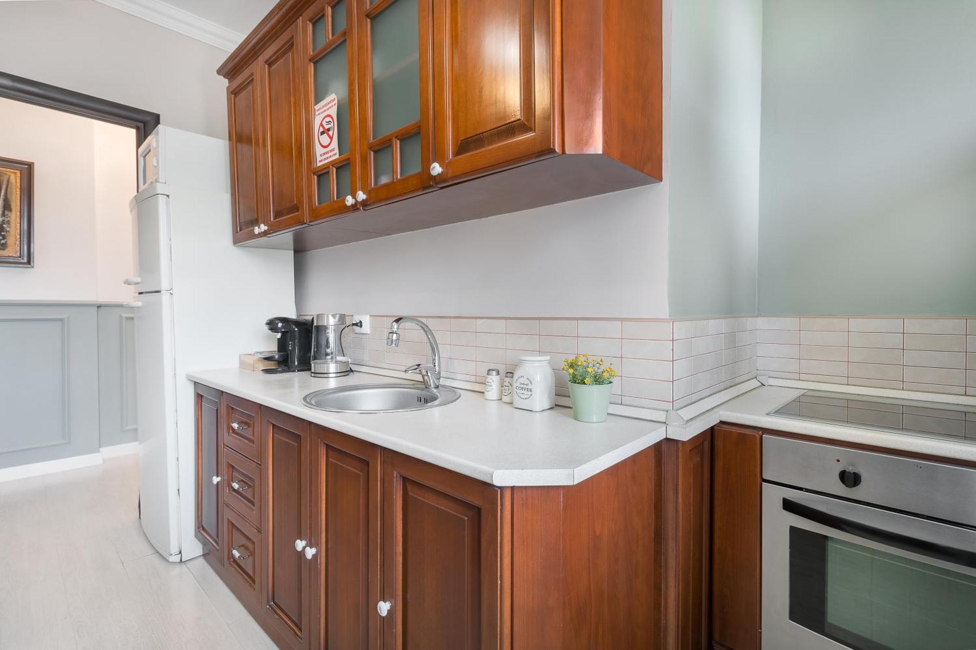 Moonlight Central Apartments Орадя Экстерьер фото